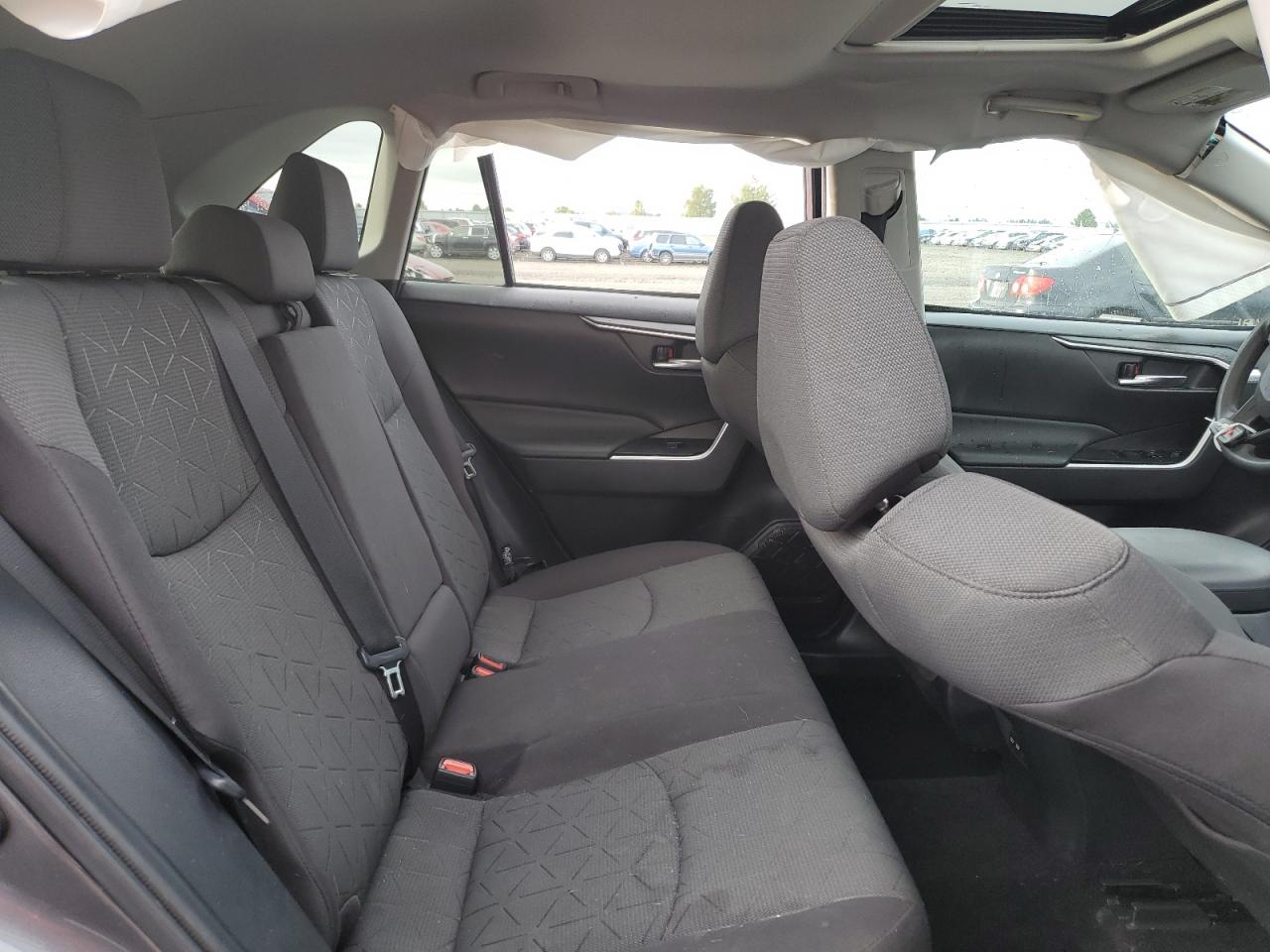 2022 TOYOTA RAV4 XLE VIN:2T3P1RFV8NW264993