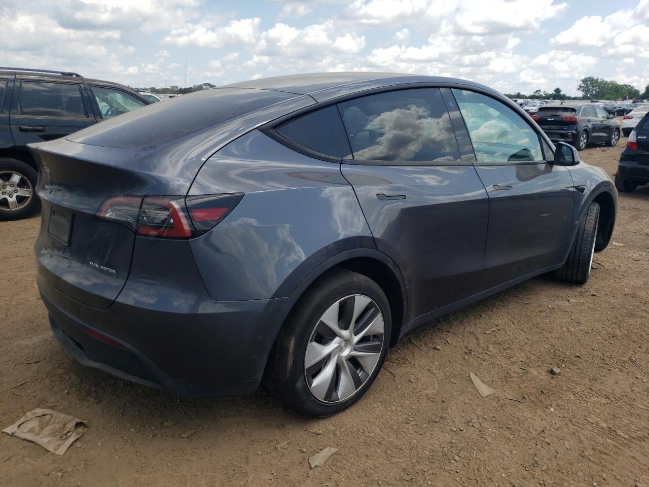 2022 TESLA MODEL Y  VIN:7SAYGDEE3NA007737