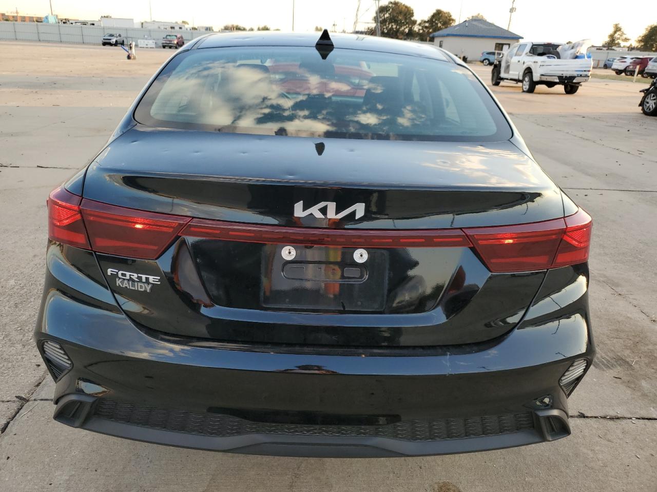 2023 KIA FORTE LX VIN:3KPF24AD0PE669710