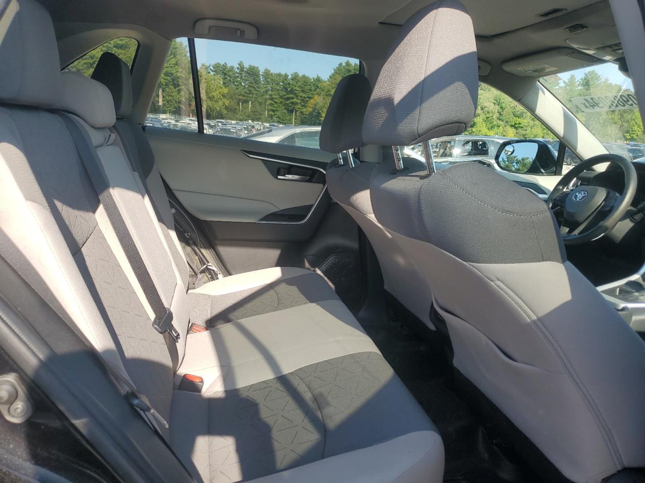 2022 TOYOTA RAV4 XLE VIN:2T3P1RFV4NC282165