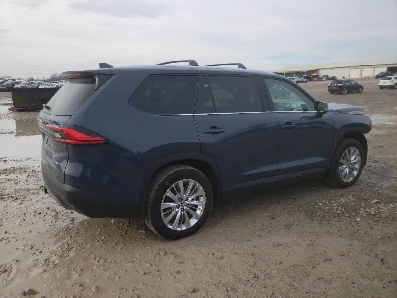 2024 TOYOTA GRAND HIGHLANDER XLE VIN:5TDAAAB55RS046997