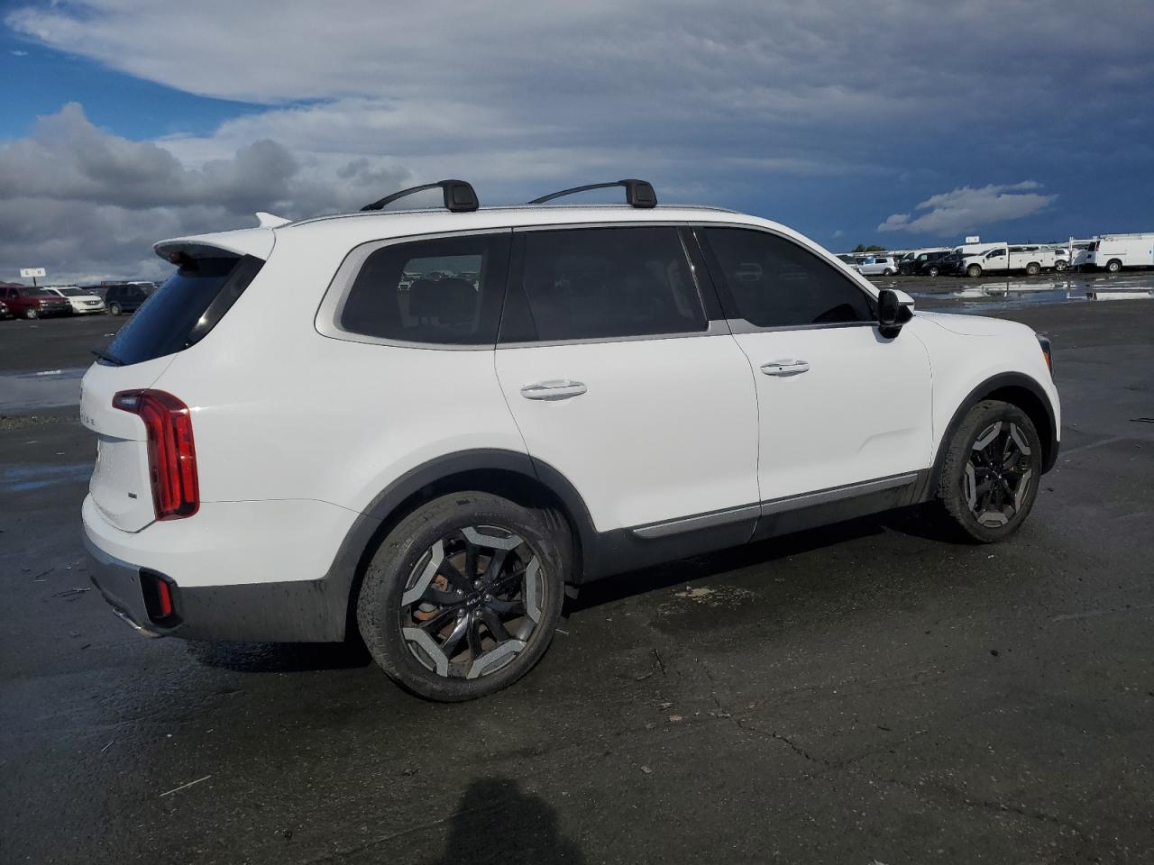 2023 KIA TELLURIDE S VIN:5XYP6DGC6PG350788