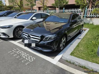 2017 Mercedes-Benz E 200 VIN: