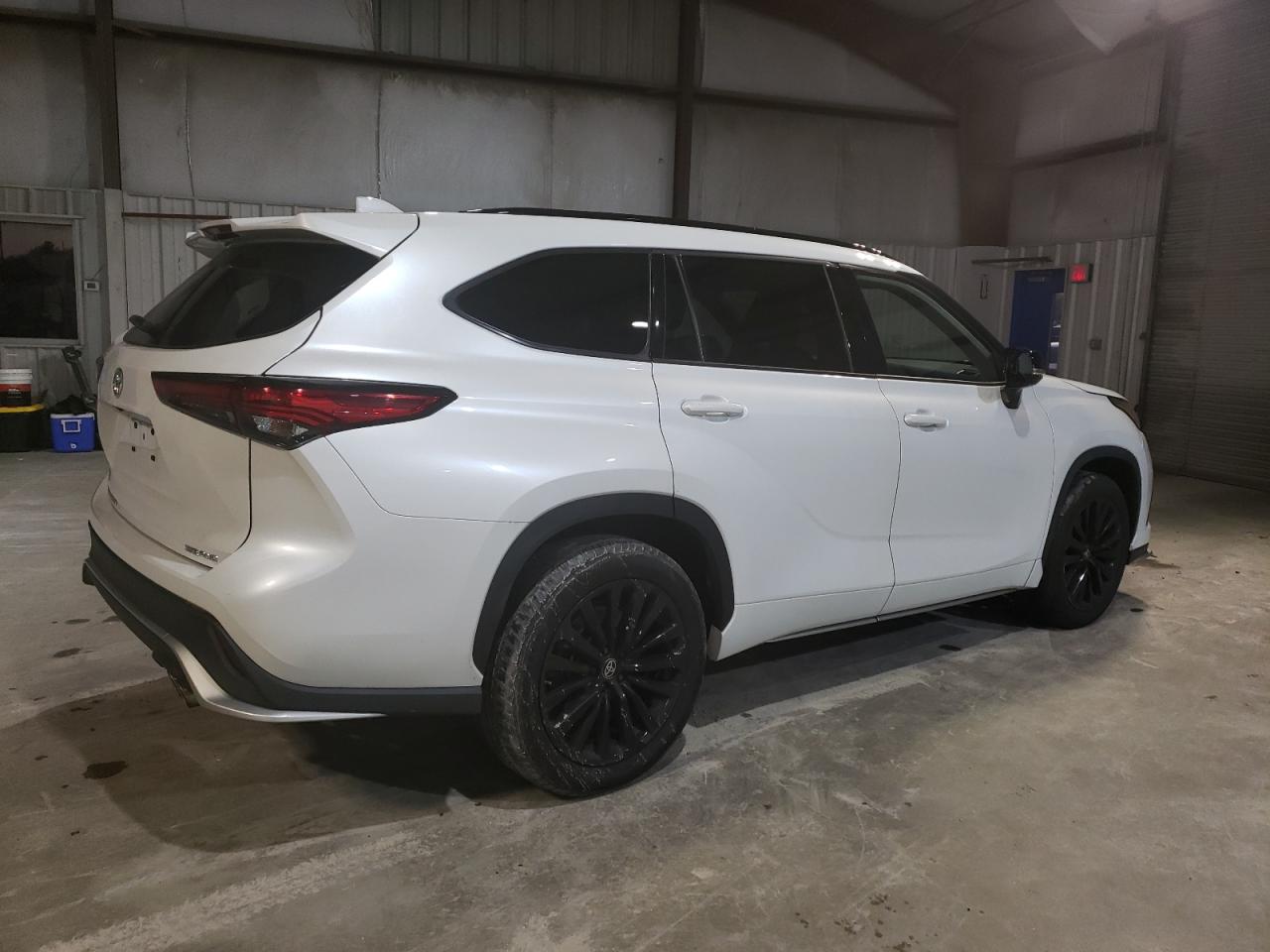 2023 TOYOTA HIGHLANDER L VIN:5TDKDRBH6PS010415