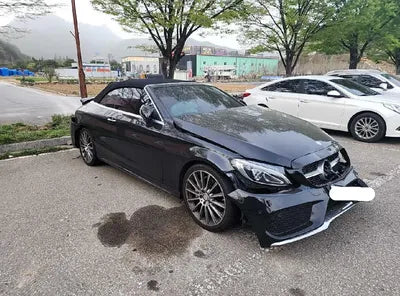 2017 Mercedes-Benz C 200 937KMWDDWK4CB4HF4 VIN:937KMWDDWK4CB4HF4