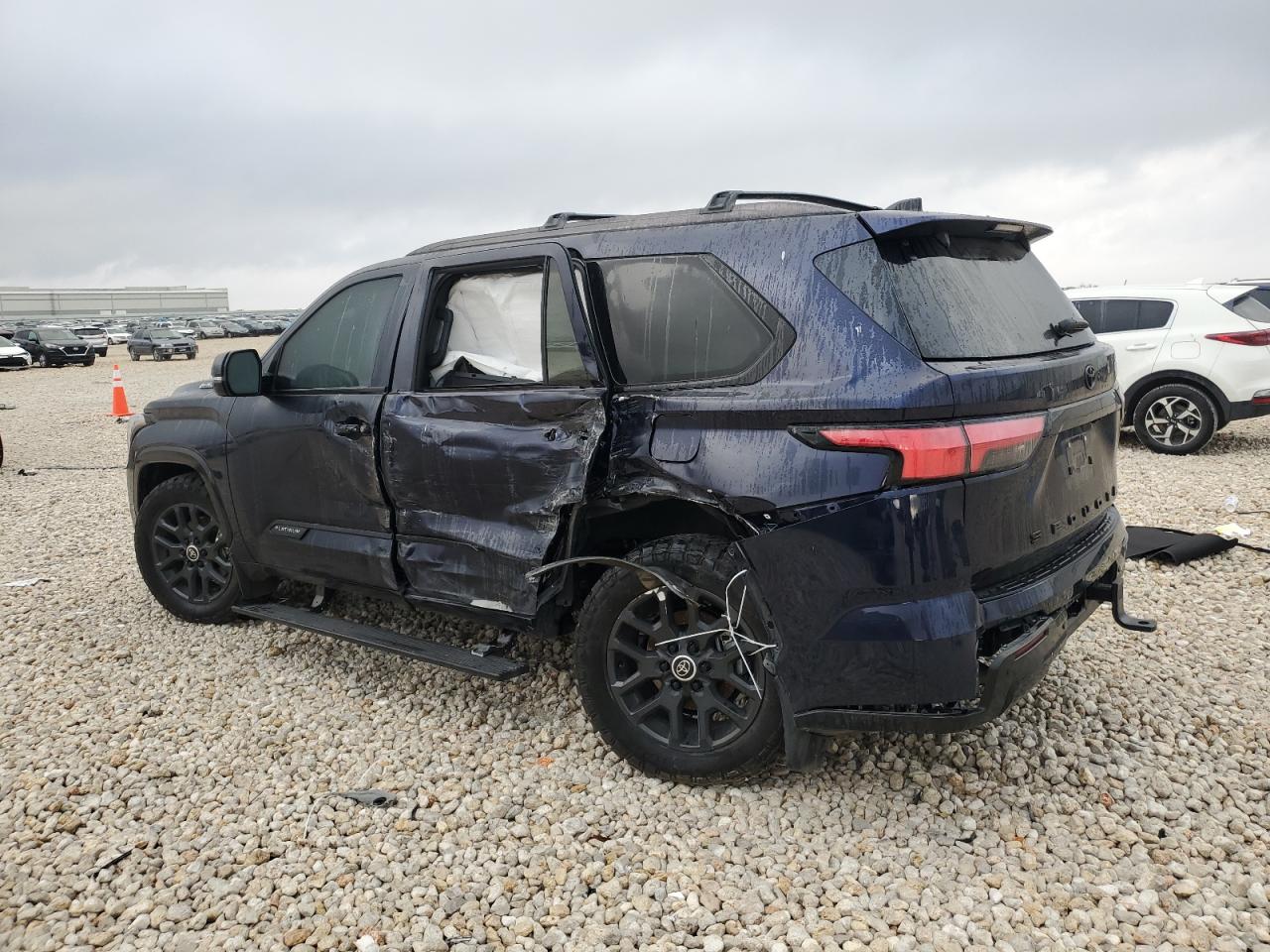 2024 TOYOTA SEQUOIA SR5 VIN:7SVAAAAA7RX003132