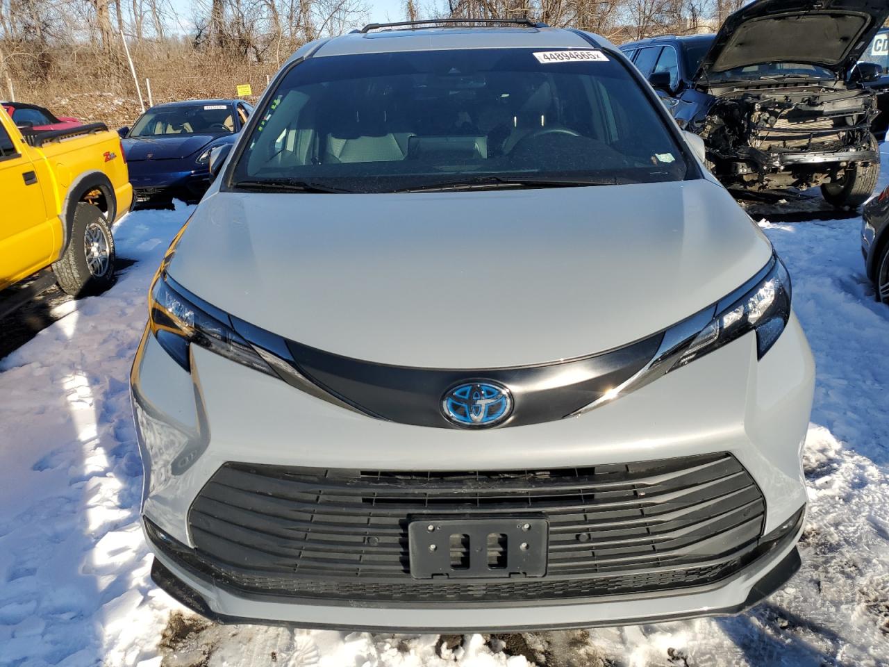 2022 TOYOTA SIENNA XLE VIN:5TDASKFC5NS047766
