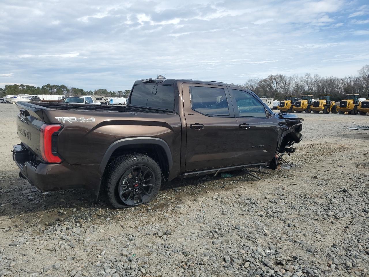 2024 TOYOTA TUNDRA CREWMAX LIMITED VIN:1HGCR6F32EA003914