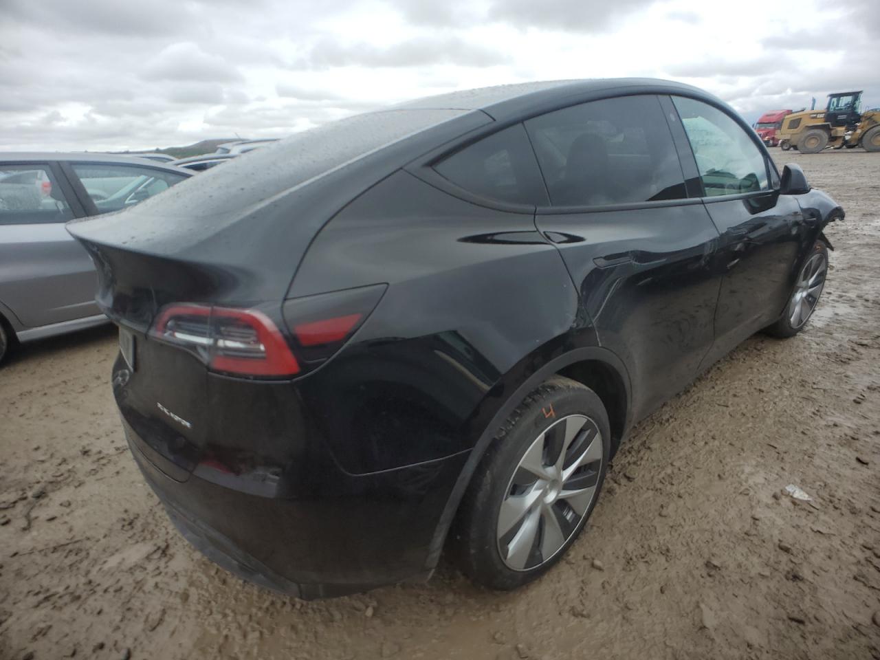 2023 TESLA MODEL Y  VIN:7SAYGDEE3PF746645