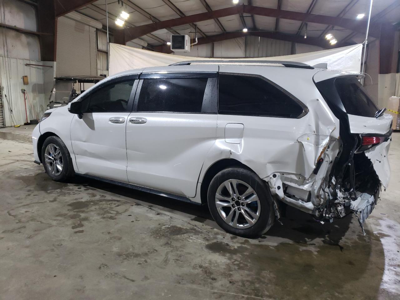 2023 TOYOTA SIENNA LIMITED VIN:5TDZSKFC2PS106455