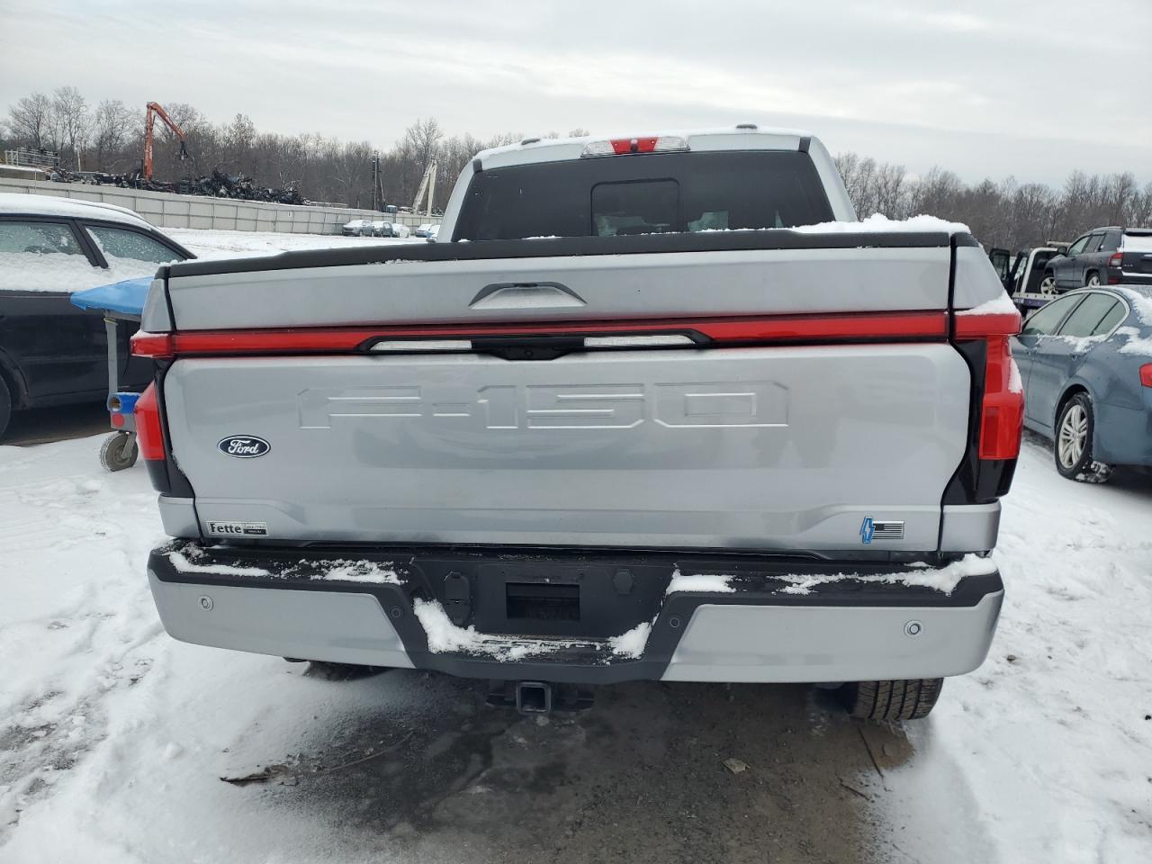 2024 FORD F150 LIGHTNING LARIAT VIN:1FT6W5L74RWG04451