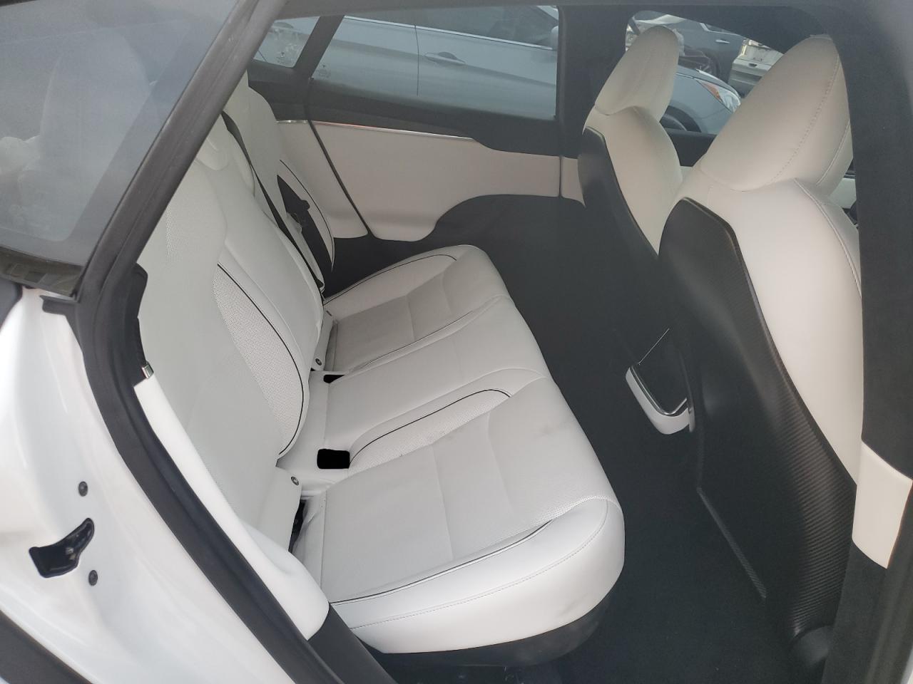 2022 TESLA MODEL S  VIN:5YJSA1E67NF460953