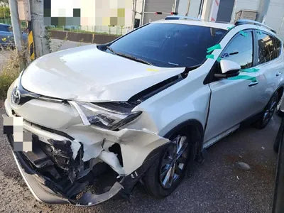 2016 Toyota RAV4 VIN: