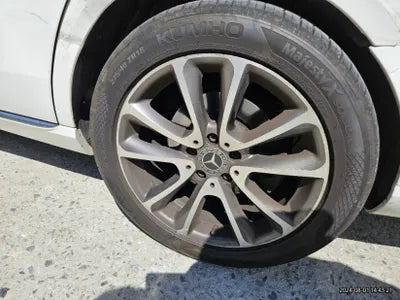 2018 Mercedes-Benz E 300 VIN: