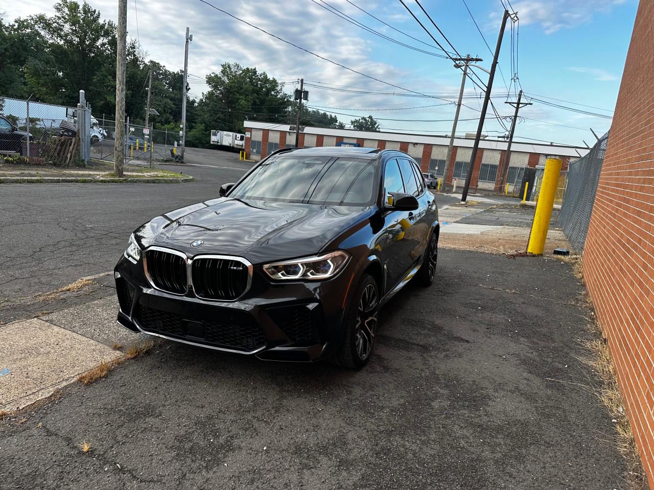 2022 BMW X5 M VIN:5YMJU0C09N9K13947