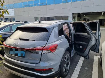 2022 Audi e-tron VIN: