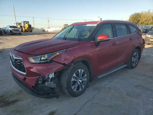 2022 TOYOTA HIGHLANDER XLE VIN:5TDGZRAH0NS560800