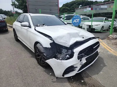 2022 Mercedes-Benz E 220 VIN: