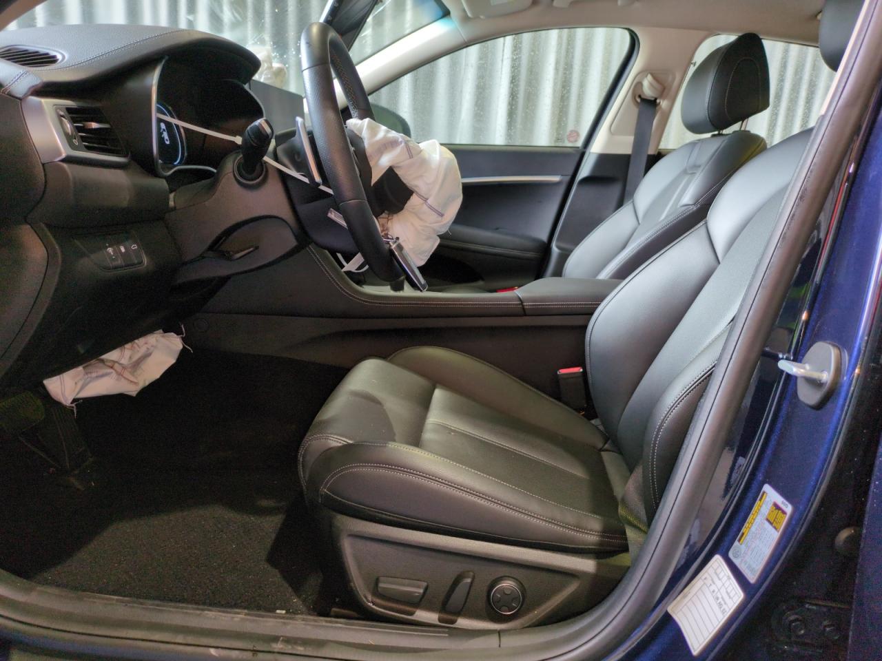 2023 GENESIS G70 BASE VIN:KMTG34TA0PU132391