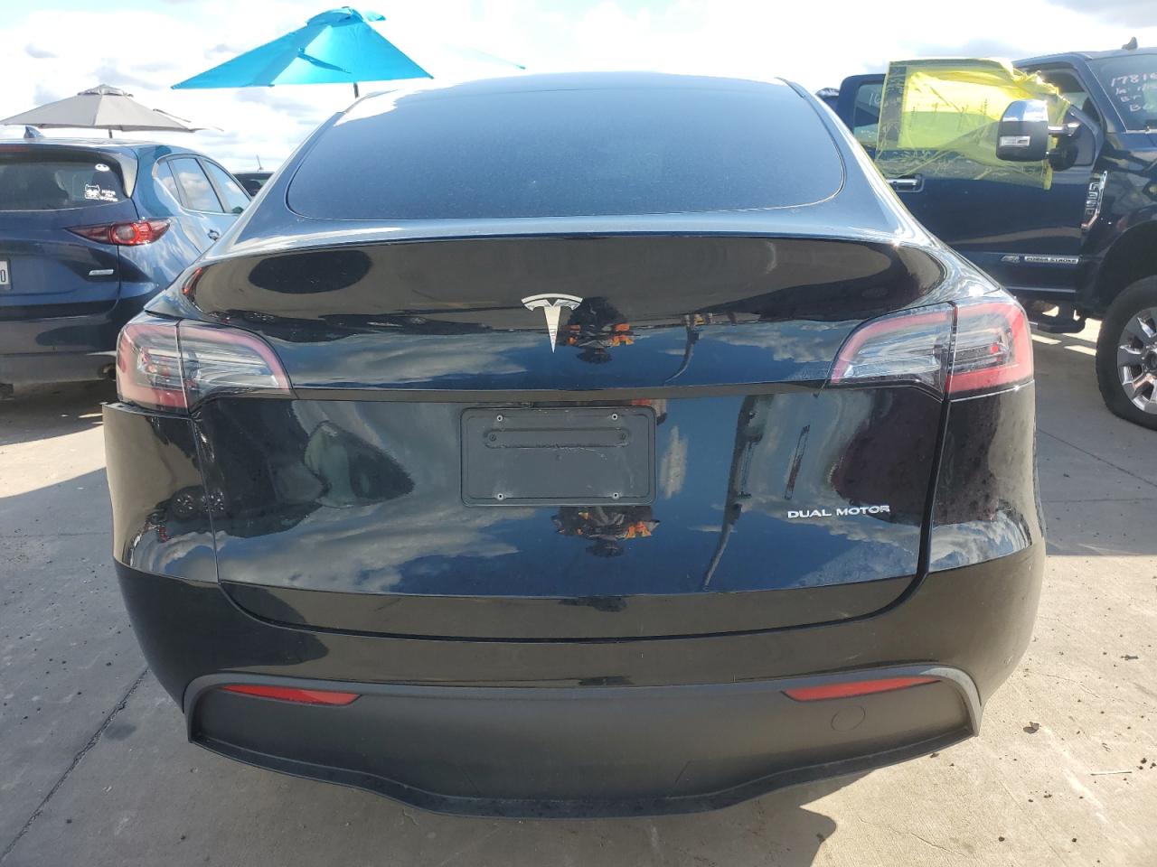 2023 TESLA MODEL Y  VIN:7SAYGDEE6PA057535