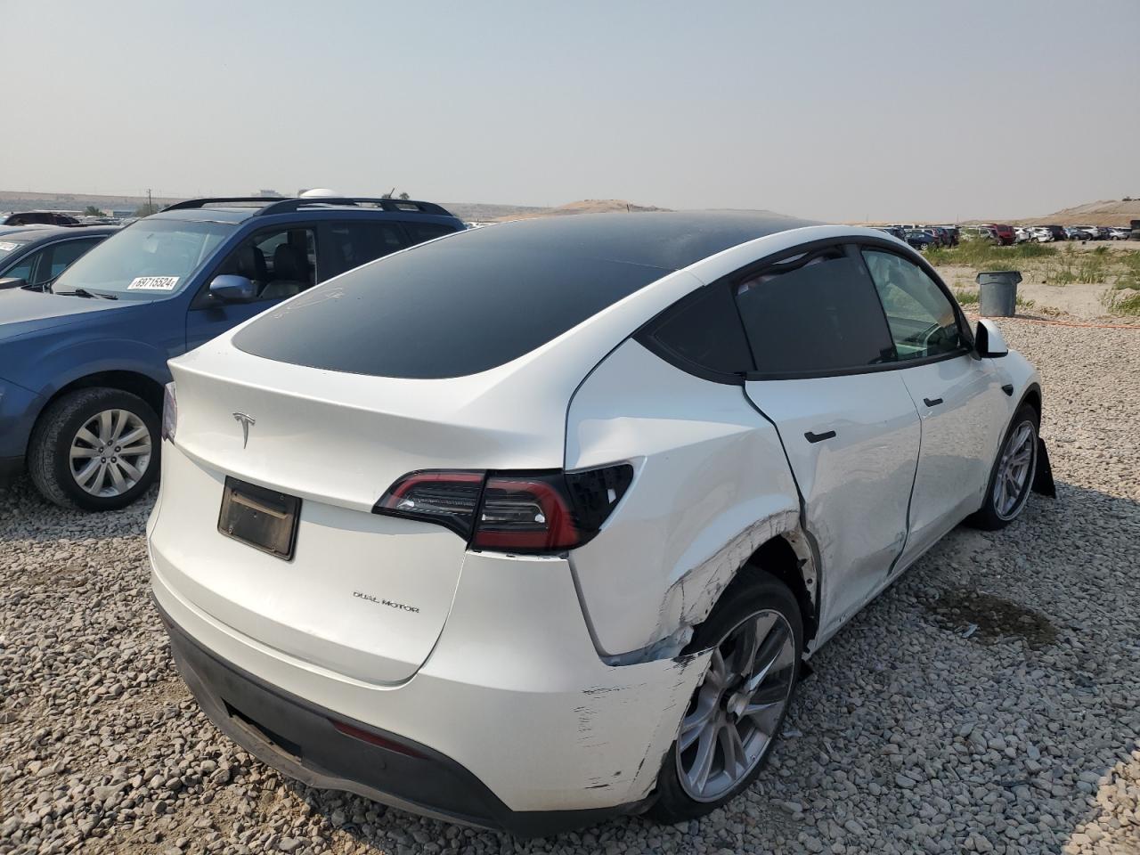 2023 TESLA MODEL Y  VIN:7SAYGDEE7PF682836