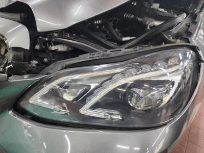 2015 Mercedes-Benz E 220 VIN: