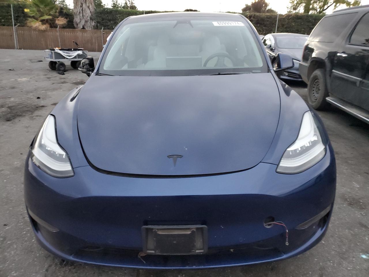 2022 TESLA MODEL Y  VIN:7SAYGDEE8NF401947