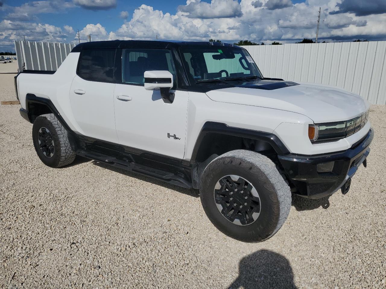 2022 GMC HUMMER PICKUP EDITION 1 VIN:1GT40FDA4NU100223