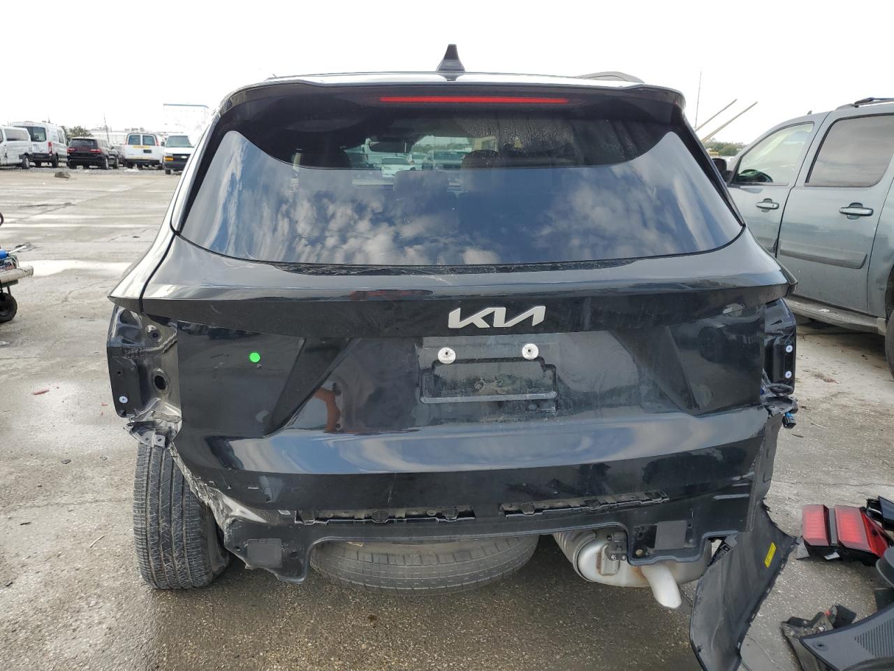 2023 KIA SORENTO S VIN:5XYRL4LC6PG169696
