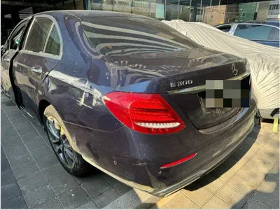 2018 Mercedes-Benz E 300 VIN: