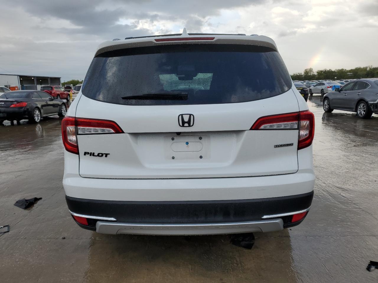 2022 HONDA PILOT TOURING VIN:5FNYF5H65NB028473