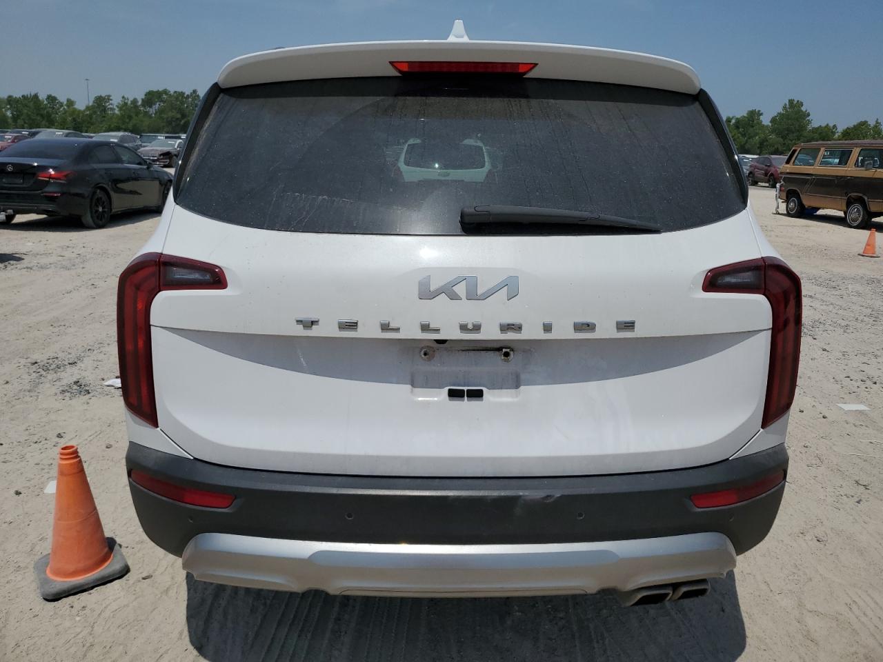 2022 KIA TELLURIDE S VIN:5XYP64HC6NG274193