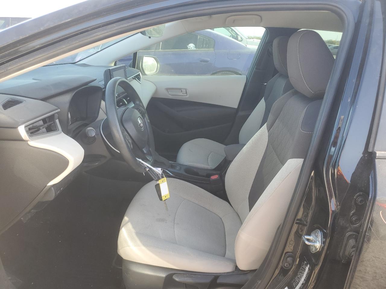 2022 TOYOTA COROLLA LE VIN:5YFEPMAE8NP379068
