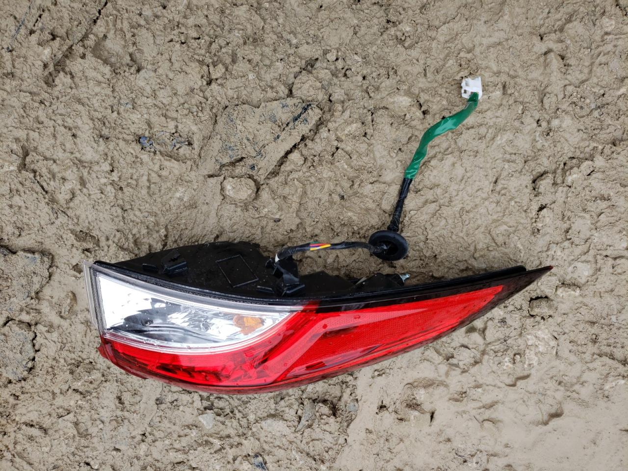 2022 TOYOTA COROLLA LE VIN:JTDEPMAE1NJ194428