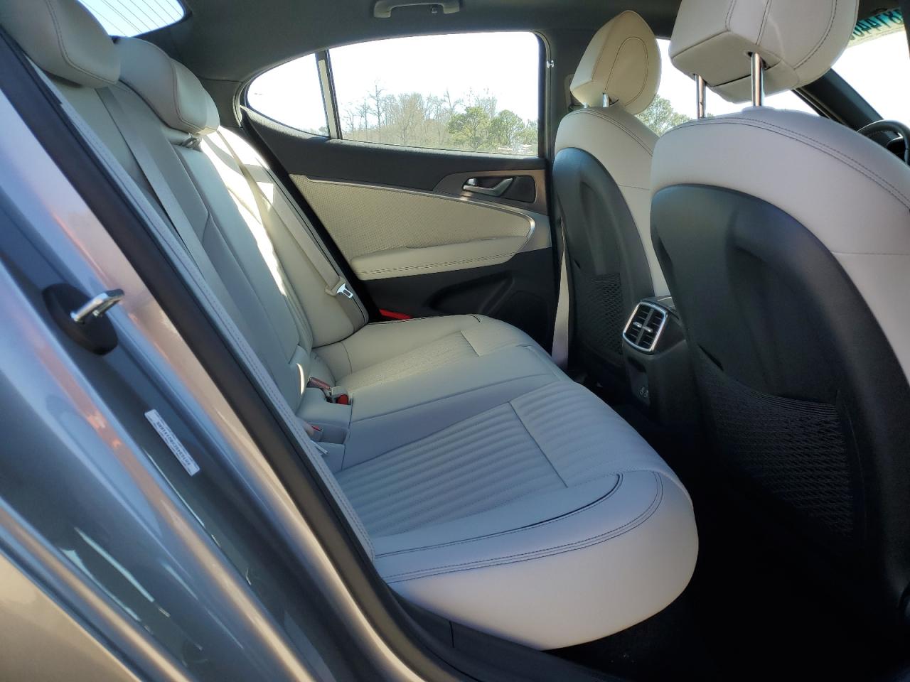 2024 GENESIS G70 BASE VIN:KMTG34SCXRU141685