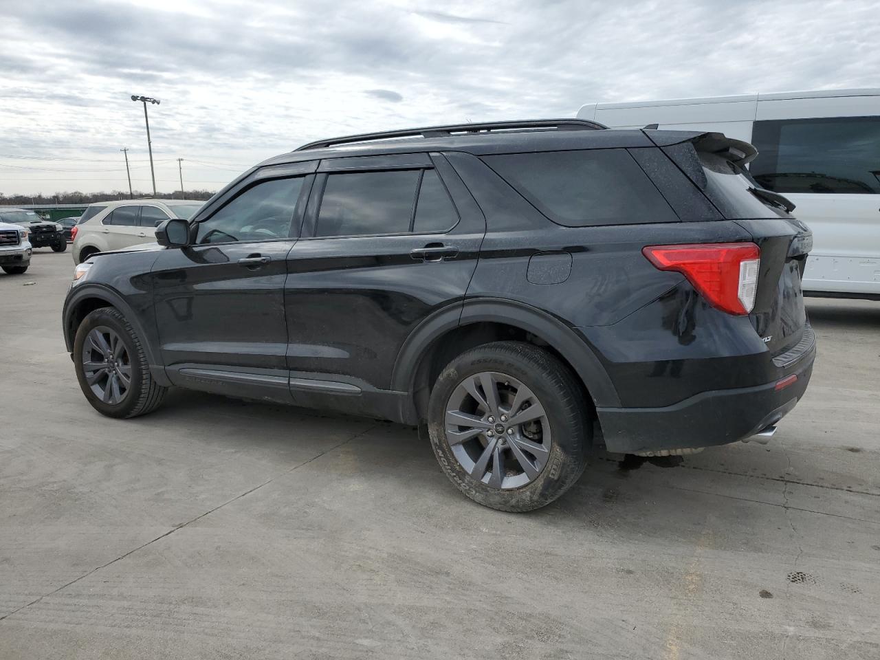 2022 FORD EXPLORER XLT VIN:1FMSK7DH6NGA34353