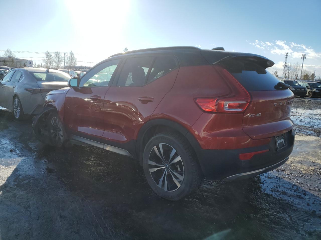 2022 VOLVO XC40 T5 R-DESIGN VIN:YV4162UMXN2752499