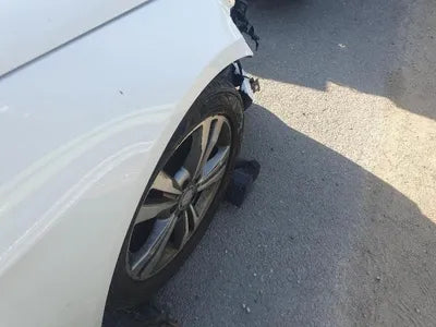 2014 Mercedes-Benz E 220 VIN: