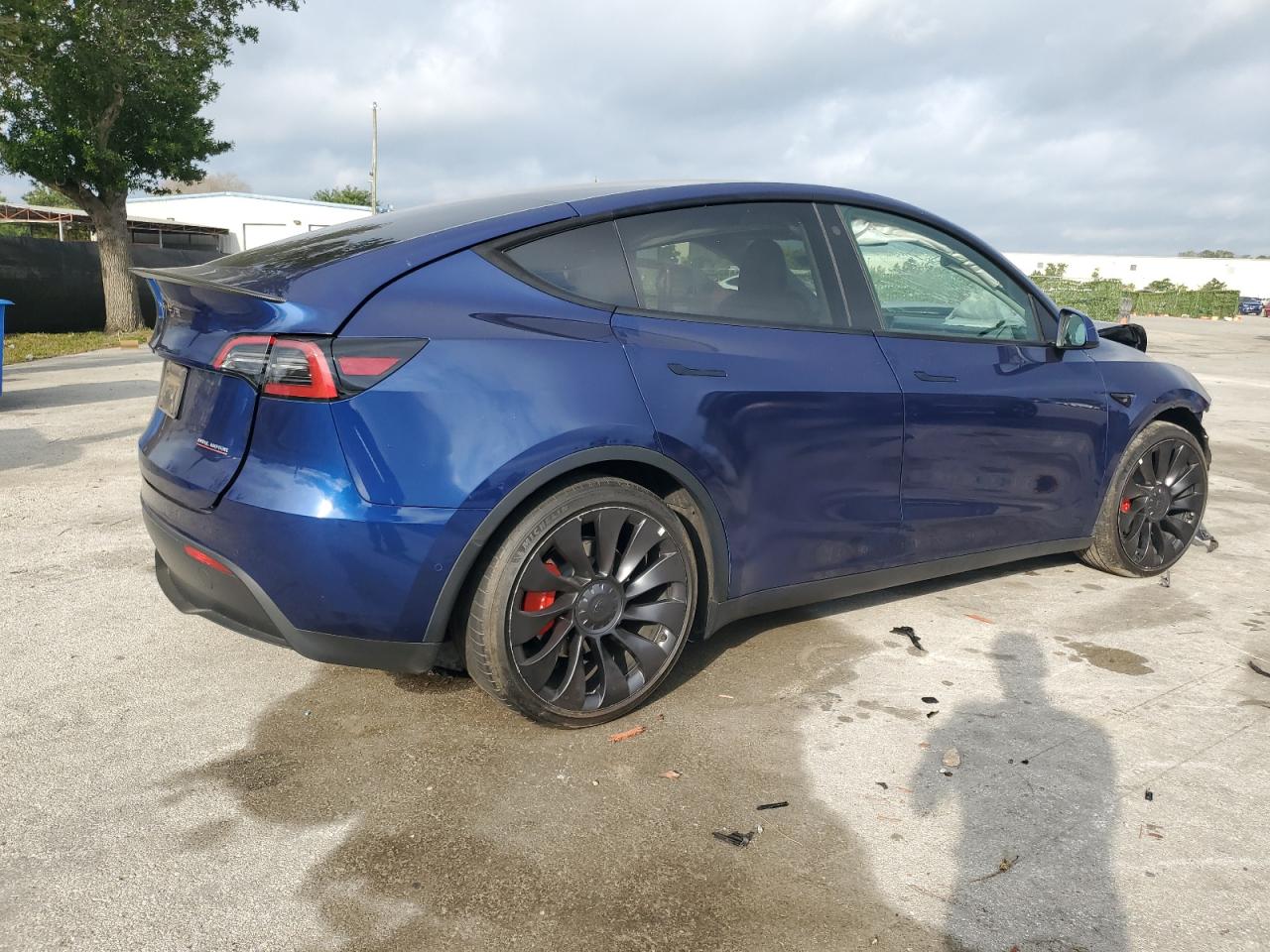 2023 TESLA MODEL Y  VIN:7SAYGDEF2PF583804