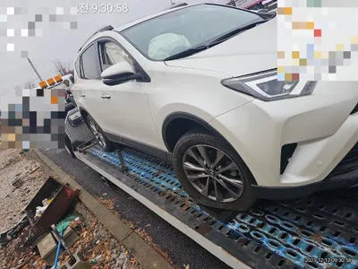 2017 Toyota RAV4 JTMYFREV2HD098768 VIN:JTMYFREV2HD098768