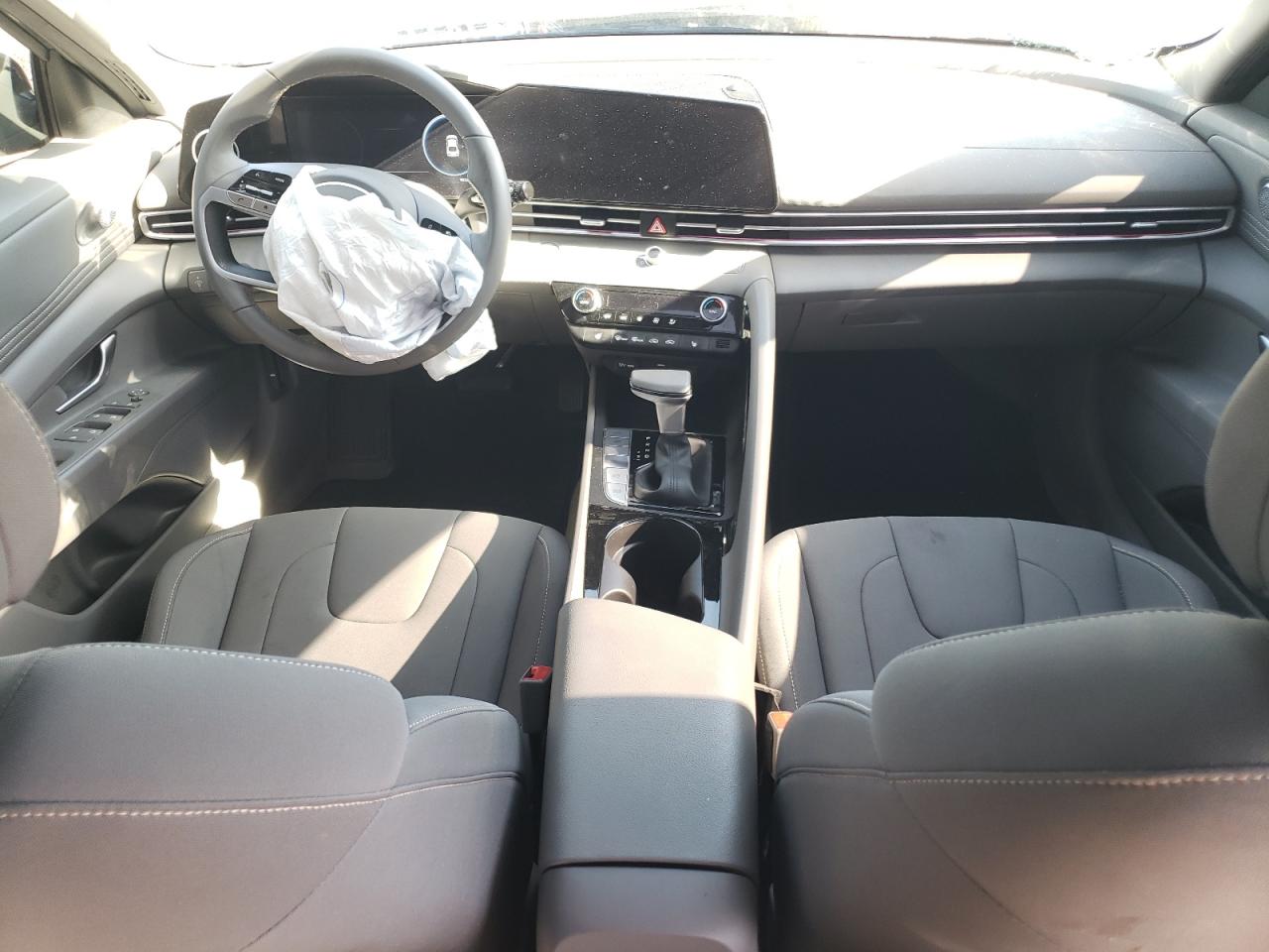 2024 HYUNDAI ELANTRA SEL VIN:KMHLS4DG1RU730930