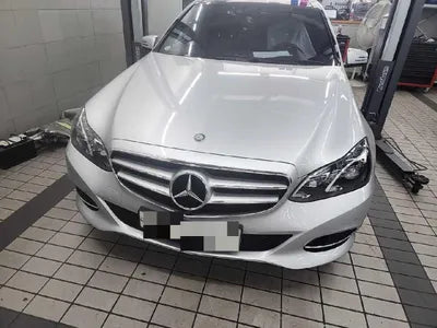 2015 Mercedes-Benz E 300 VIN: