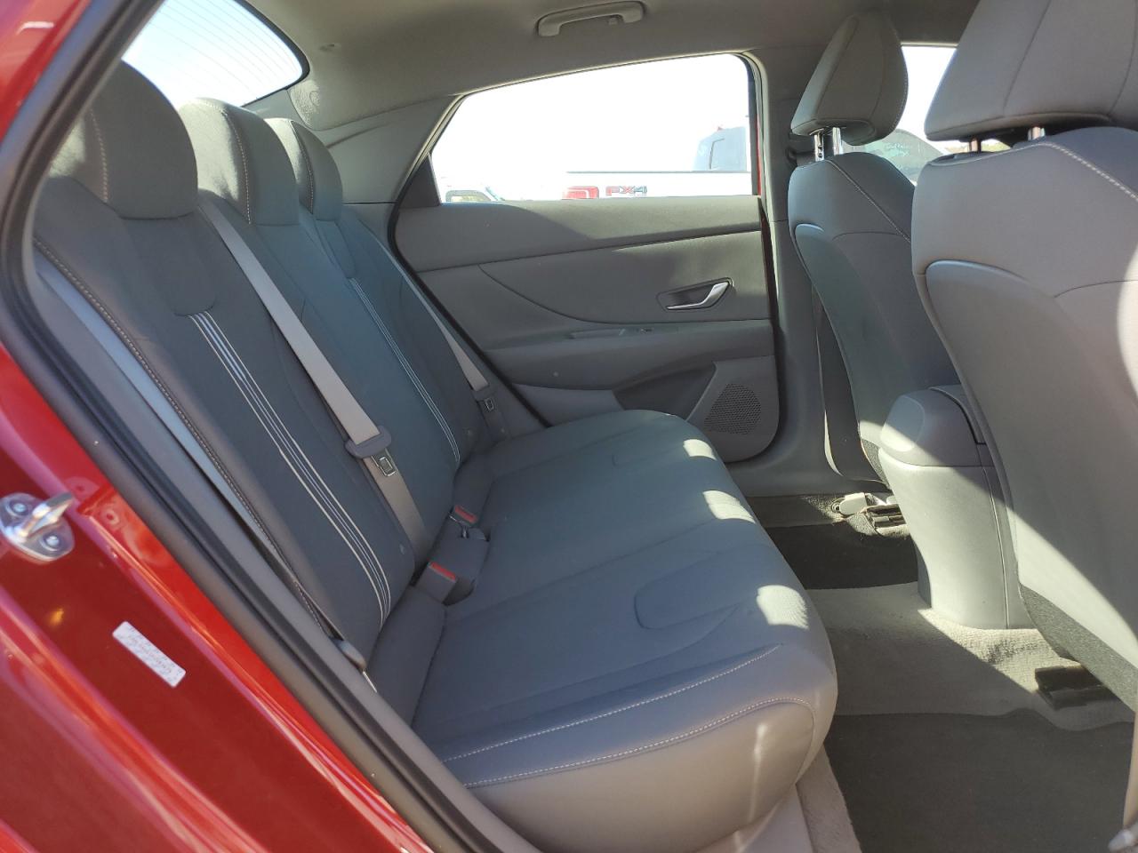 2023 HYUNDAI ELANTRA SEL VIN:KMHLM4AG1PU583679