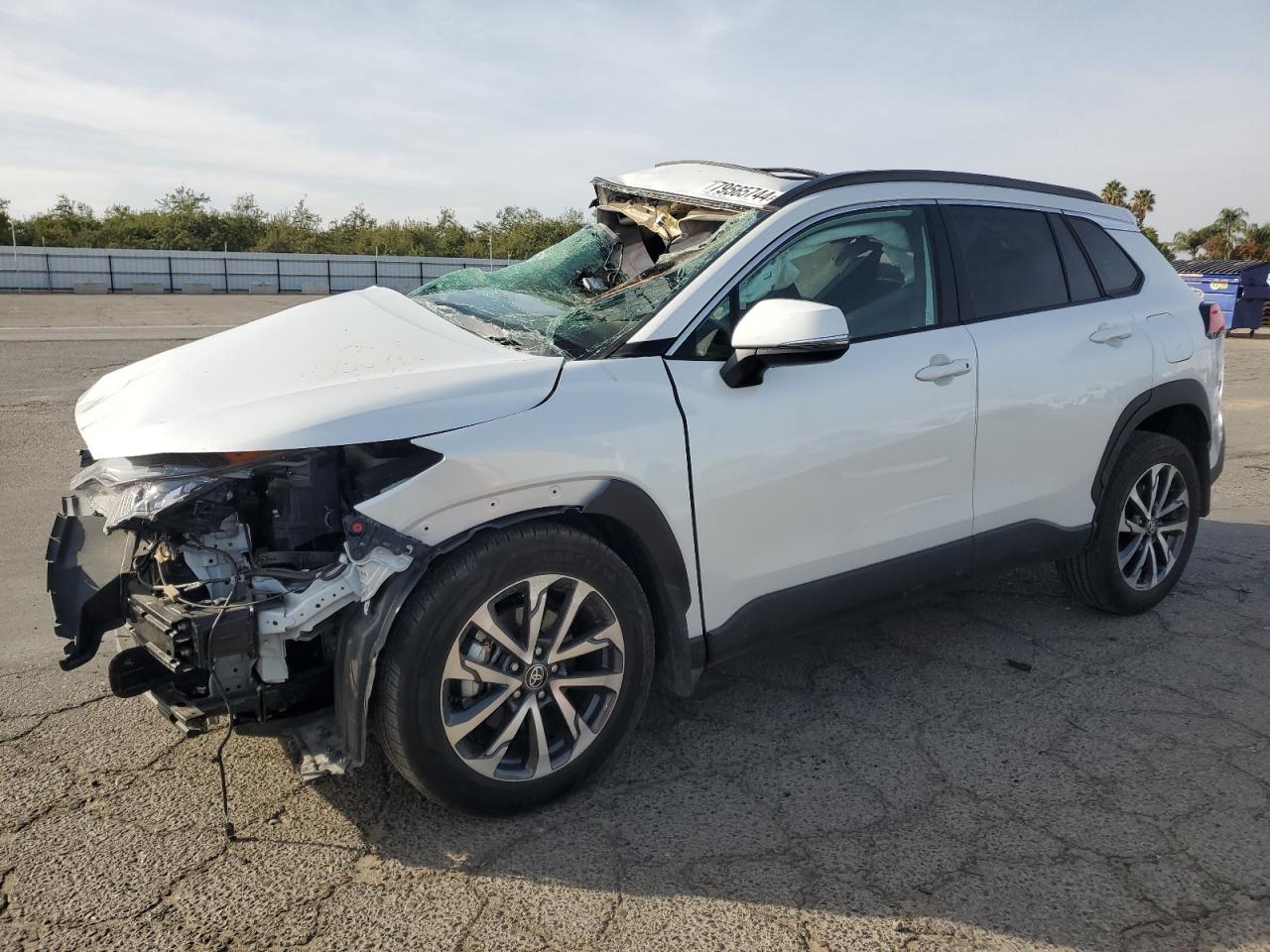 2023 TOYOTA COROLLA CROSS XLE VIN:7MUDAAAG4PV047349