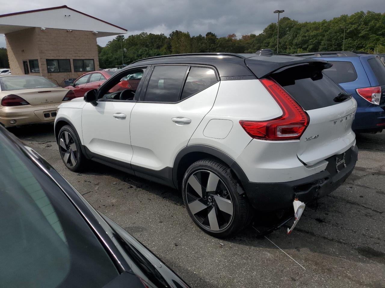 2024 VOLVO XC40 RECHARGE ULTIMATE VIN:YV4ER3XM1R2293945