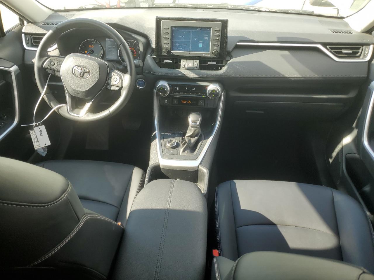 2022 TOYOTA RAV4 XLE PREMIUM VIN:JTMB6RFV5ND528261