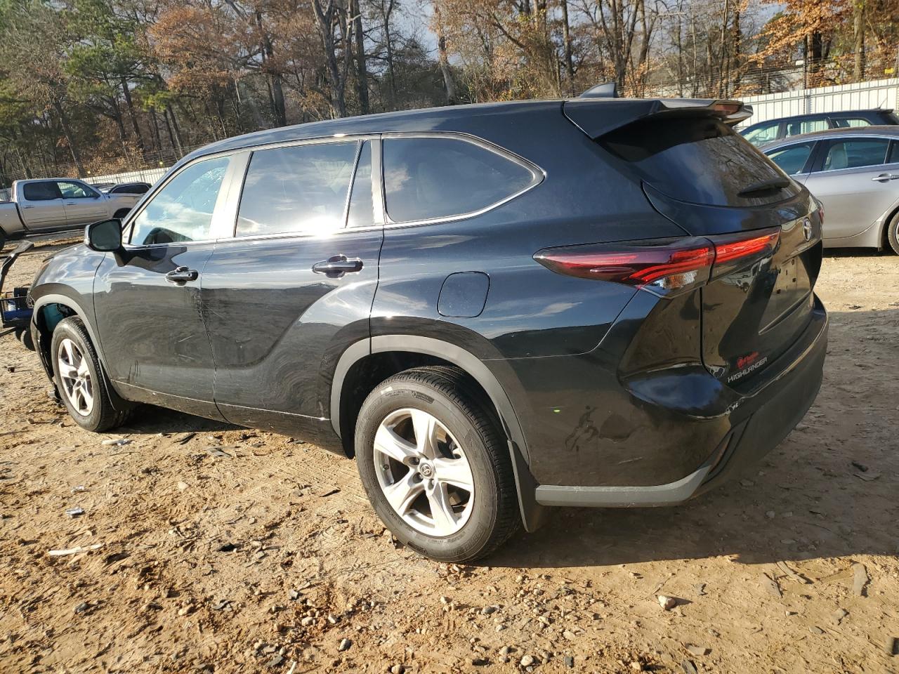 2024 TOYOTA HIGHLANDER LE VIN:5TDKDRAH7RS540655