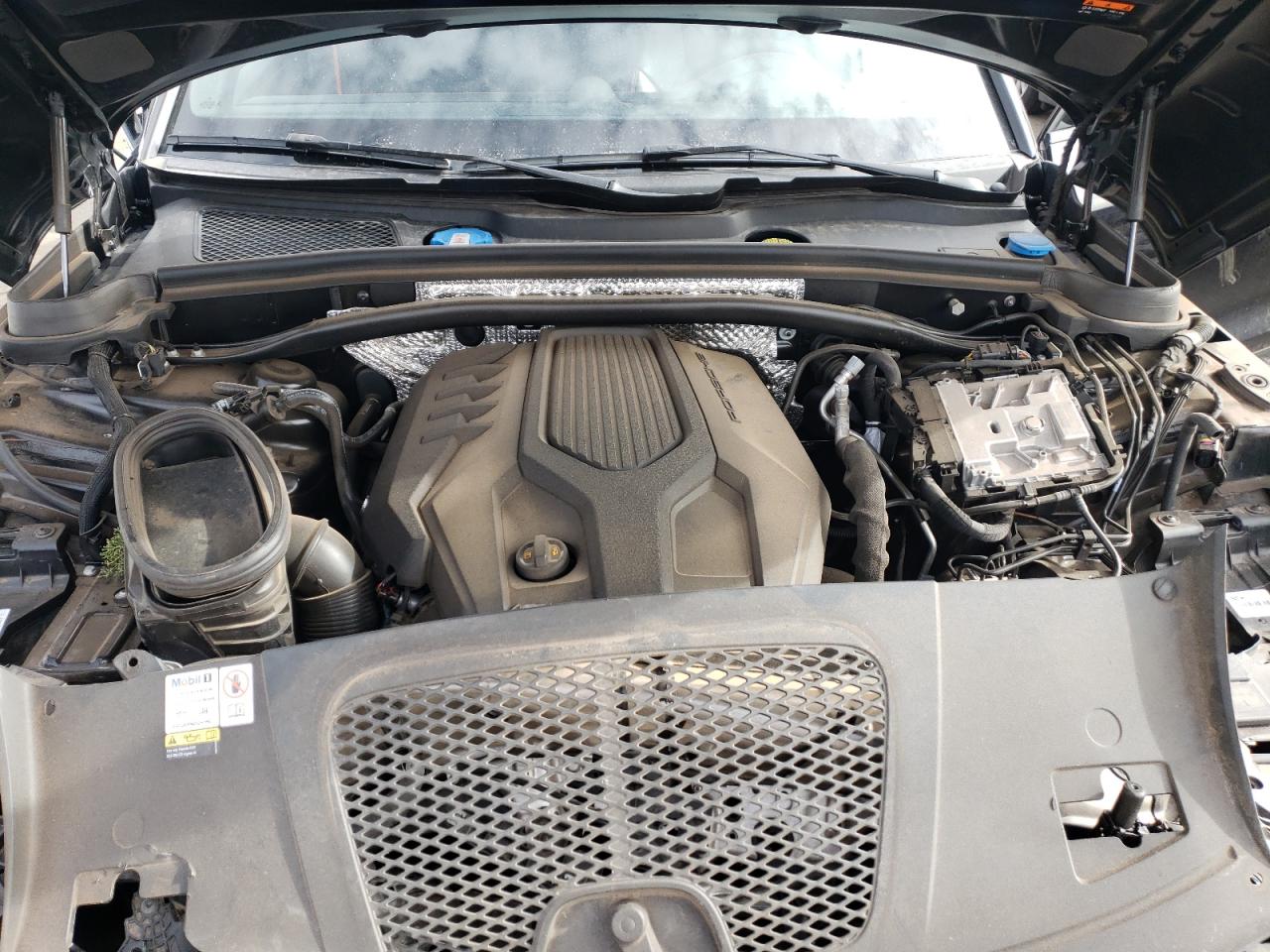 2022 PORSCHE MACAN  VIN:WP1AA2A51NLB09854