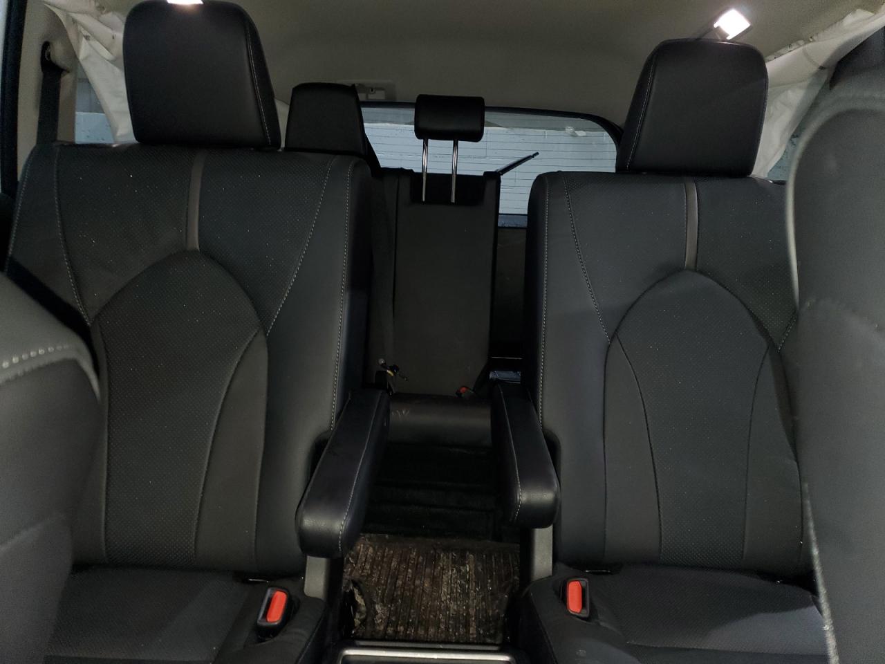 2024 TOYOTA GRAND HIGHLANDER XLE VIN:5TDAAAB52RS066799