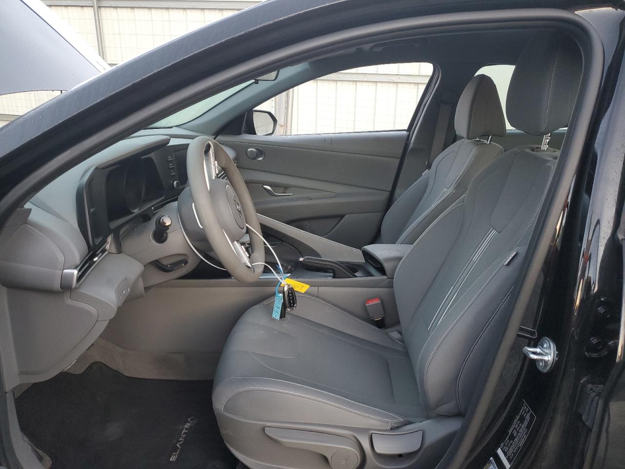 2023 HYUNDAI ELANTRA SEL VIN:5NPLM4AG0PH114033